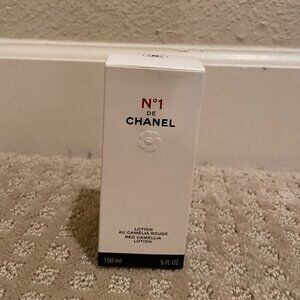 CHANEL N°1 DE CHANEL LOTION - Au Camelia Rouge